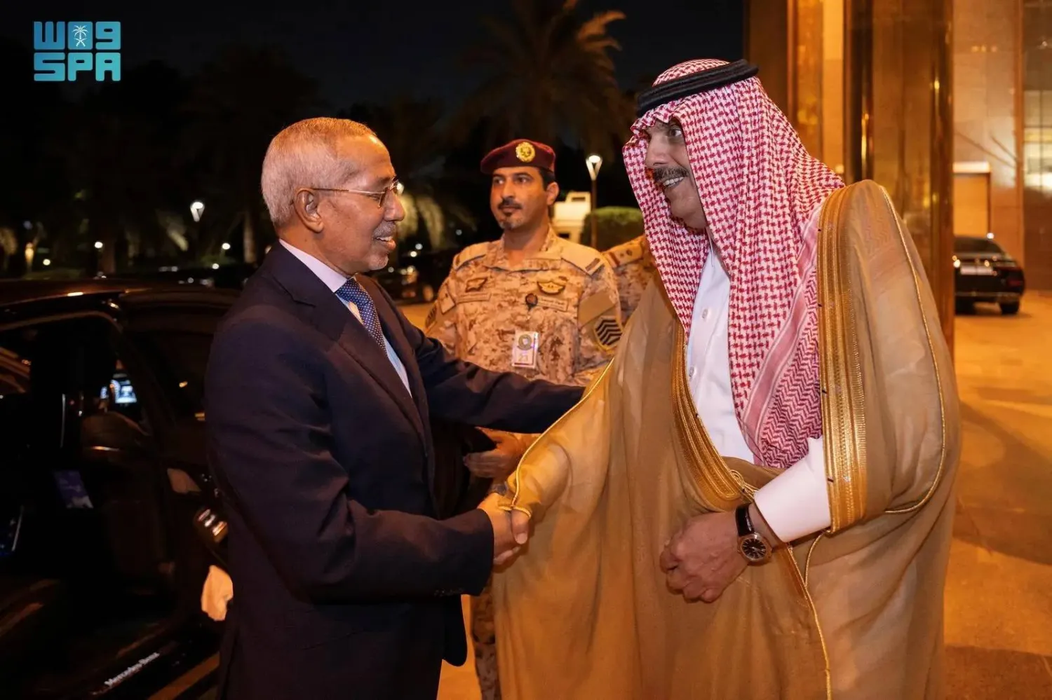 Saudi Vice Minister of Defense Prince Abdulrahman bin Mohammed bin Ayyaf met Mauritania’s Minister of National Defense Hanena Ould Sidi. (SPA)