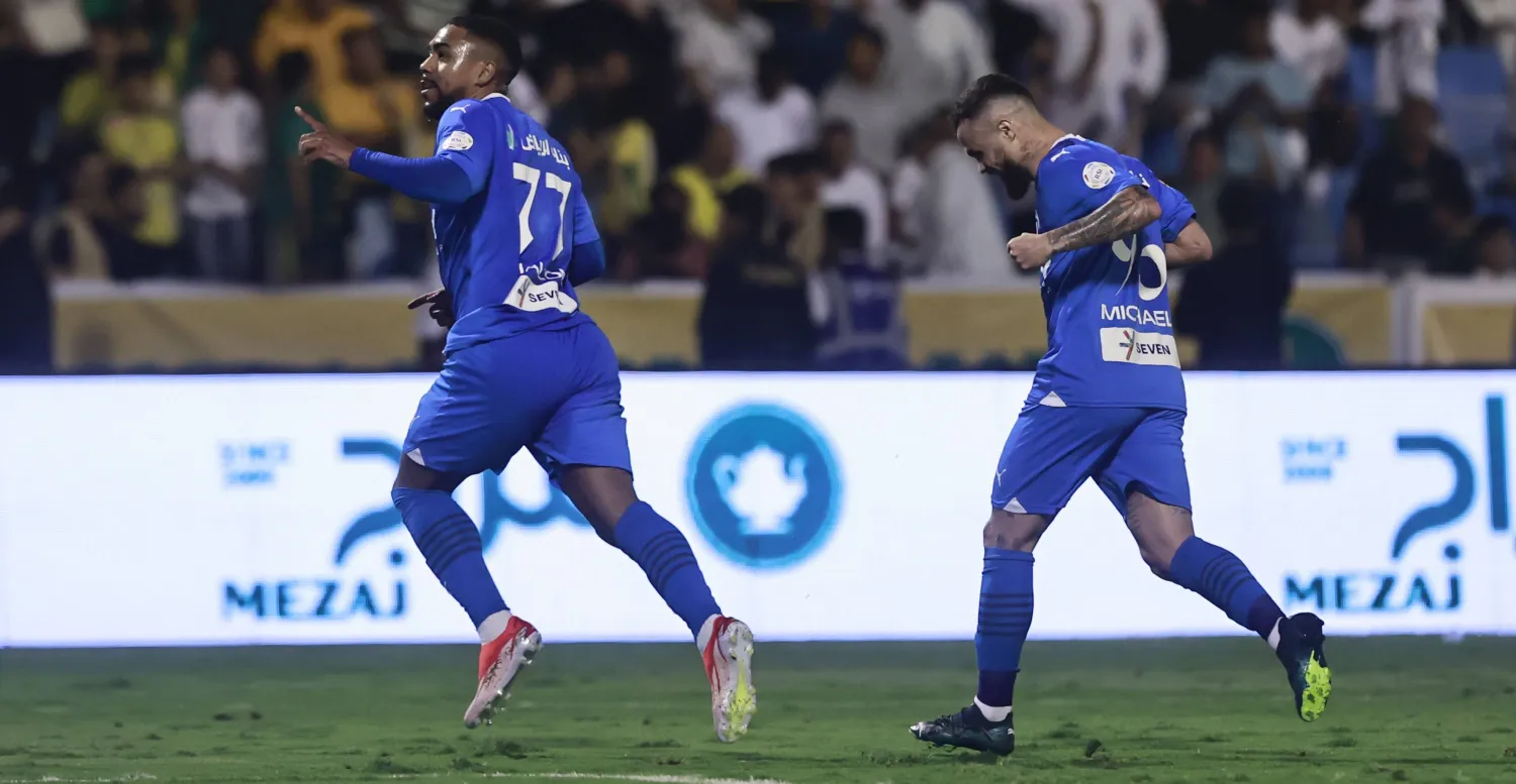 مالكوم يحتفل بهدفه الأول في شباك الخليج (تصوير: عيسى الدبيسي)