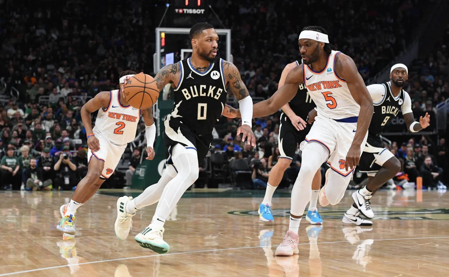 ميلووكي باكس بات ثاني الفرق المتأهلة في المنطقة الشرقية (رويتر)