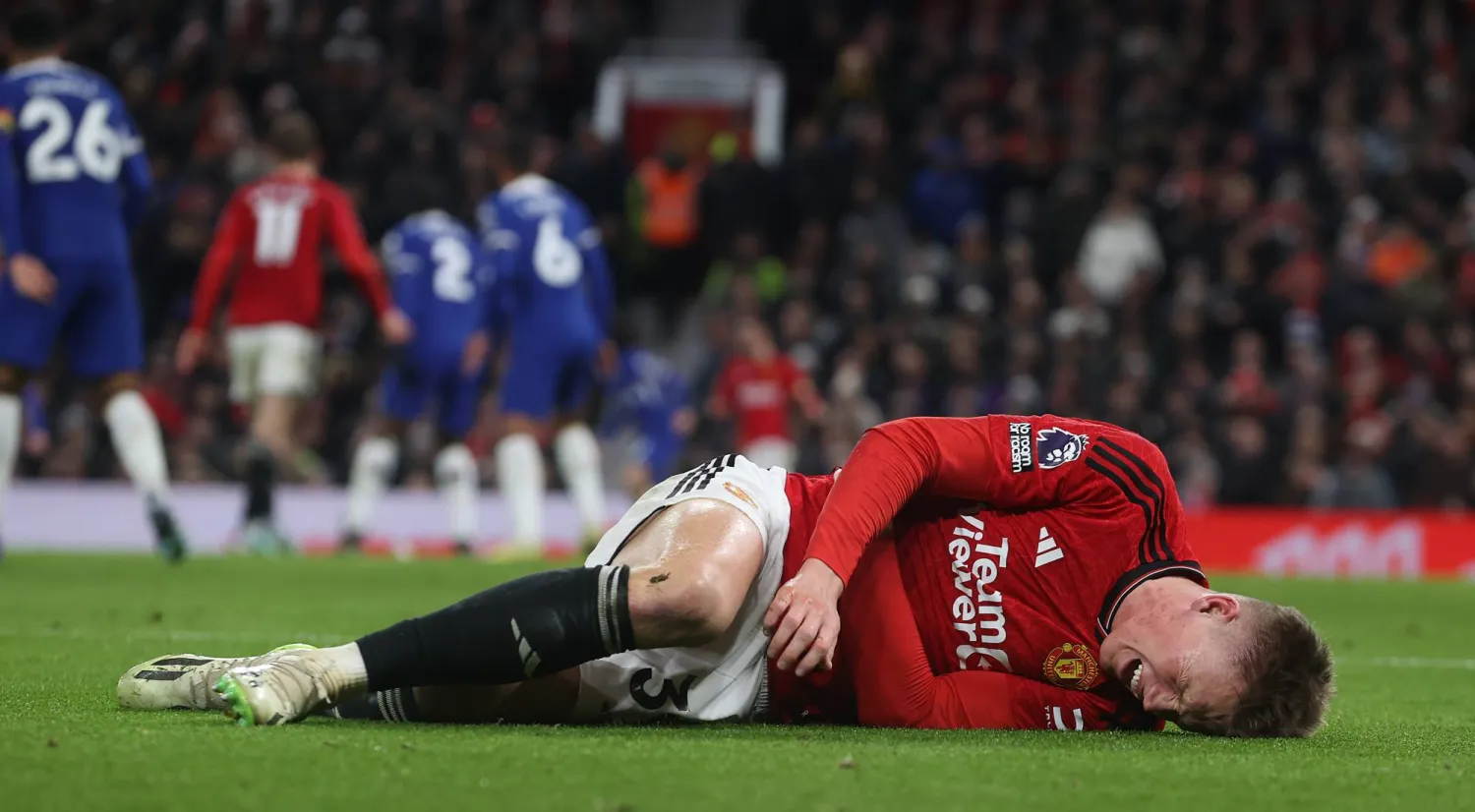 إصابة مكتوميناي تزيد متاعب مانشستر يونايتد (غيتي)