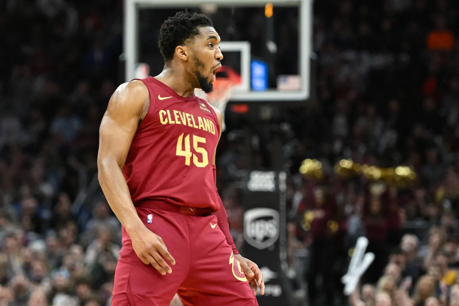 دونوفان ميتشيل نجم كليفلاند (غيتي)