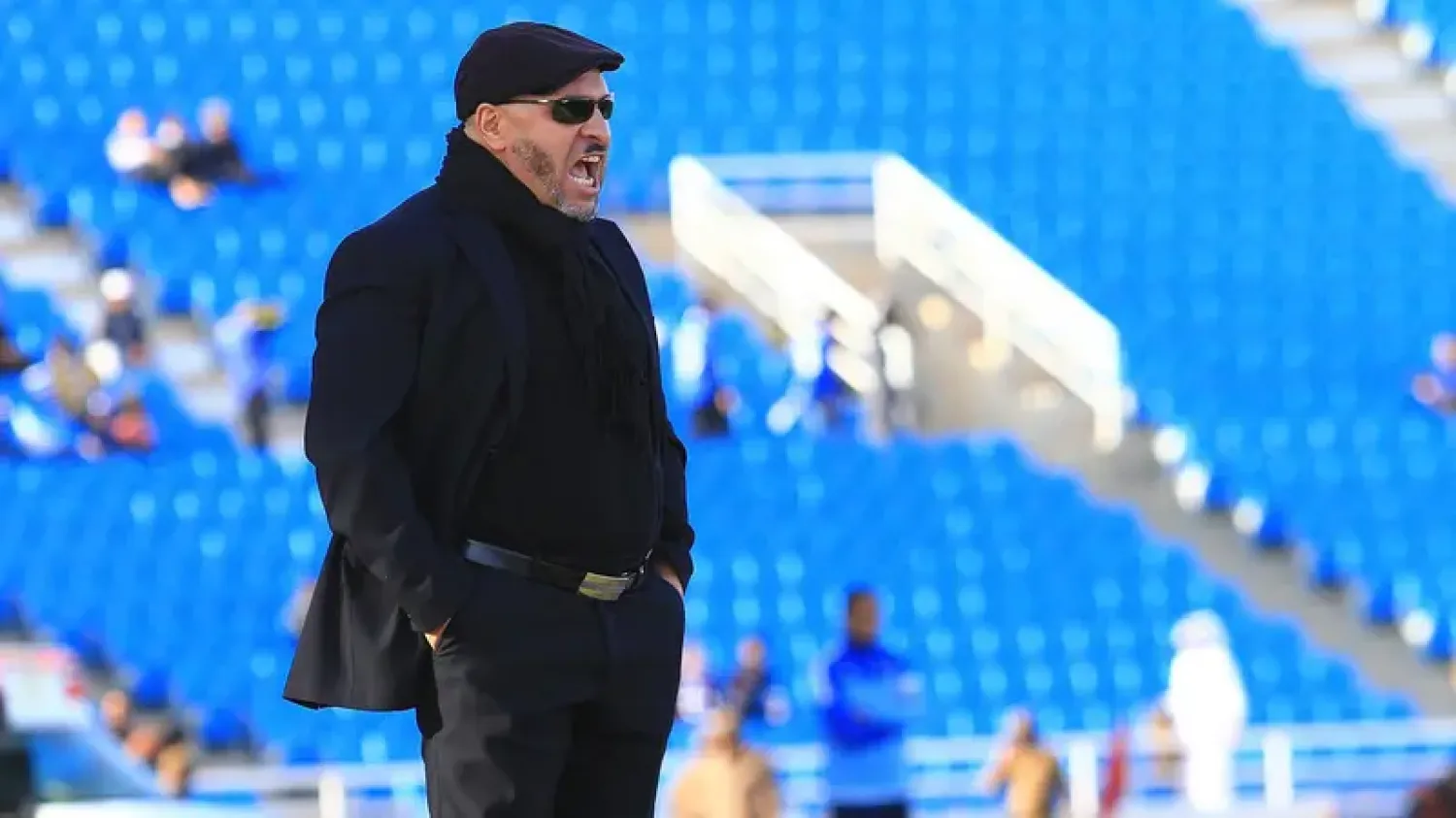 المدرب الجزائري نور الدين بن زكري (منصة إكس)