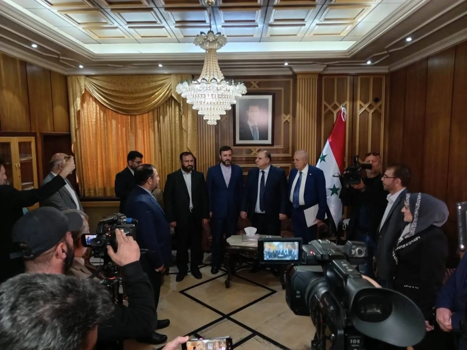 المشاركون في أعمال اجتماع اللجنة القضائية السورية - العراقية - الإيرانية (صحيفة «تشرين» السورية)