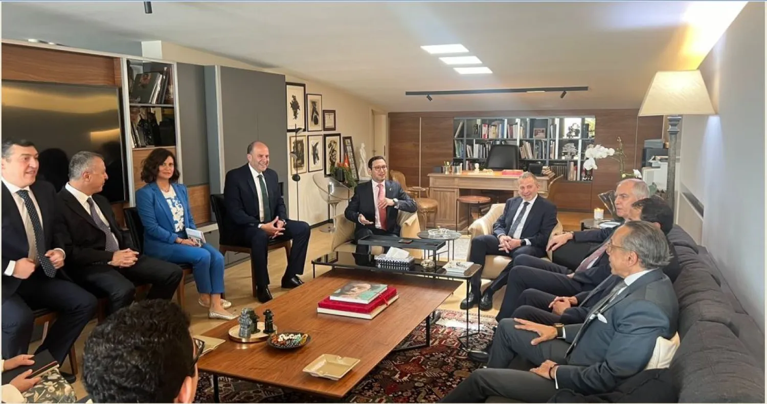 خلال اللقاء الذي جمع السفراء مع رئيس «التيار الوطني الحر» النائب جبران باسيل (الوكالة الوطنية للإعلام)