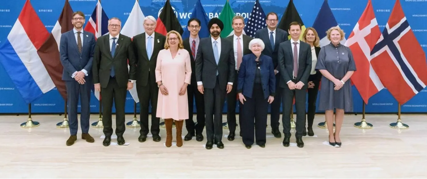 مسؤولو البنك وصندوق النقد الدوليين ووزراء مالية بعض الدول (الموقع الإلكتروني للبنك الدولي)