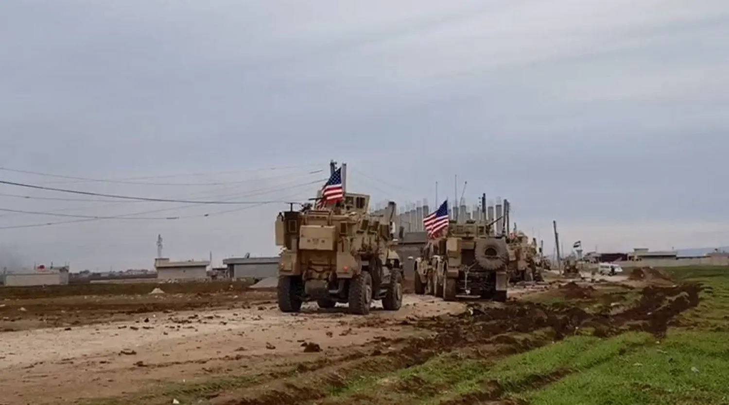 Suriye'nin Kamışlı kenti yakınlarında Amerikan zırhlı araçları (arşiv - Reuters)