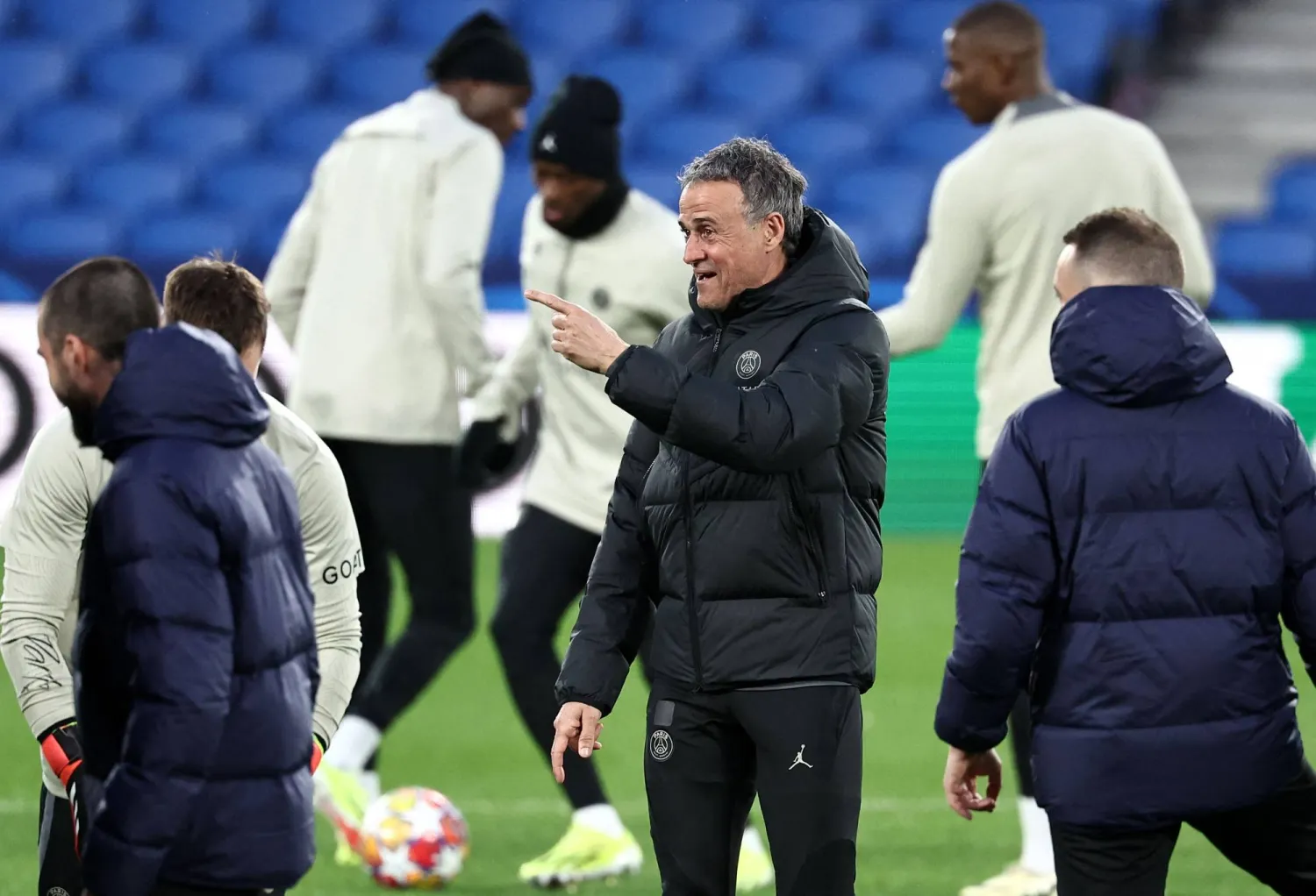 إنريكي يحفز لاعبي سان جيرمان لحسم لقب الدوري مبكرا (ا ف ب)