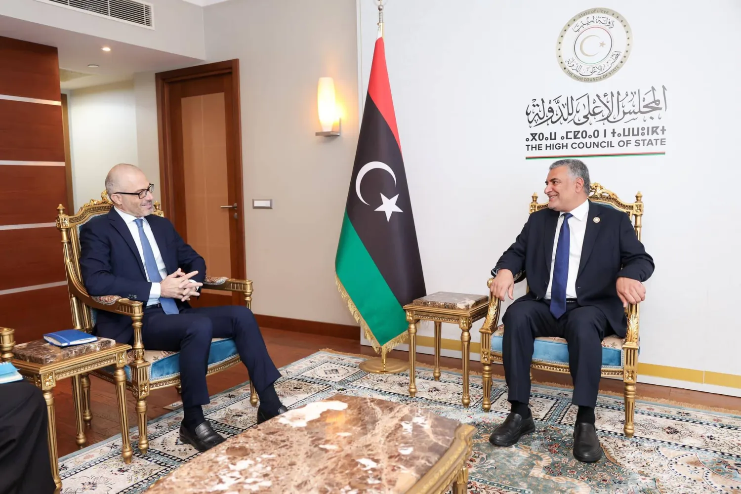 تكالة مستقبلاً سفير الاتحاد الأوروبي نيكولا أورلاندو (المجلس الأعلى للدولة في ليبيا)