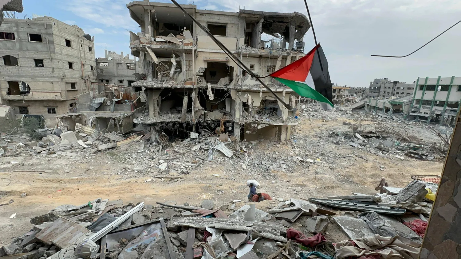 ملأ أرض غزة ركام أكثر من 400 ألف مبنى كلياً أو جزئياً (وكالة أنباء العالم العربي)