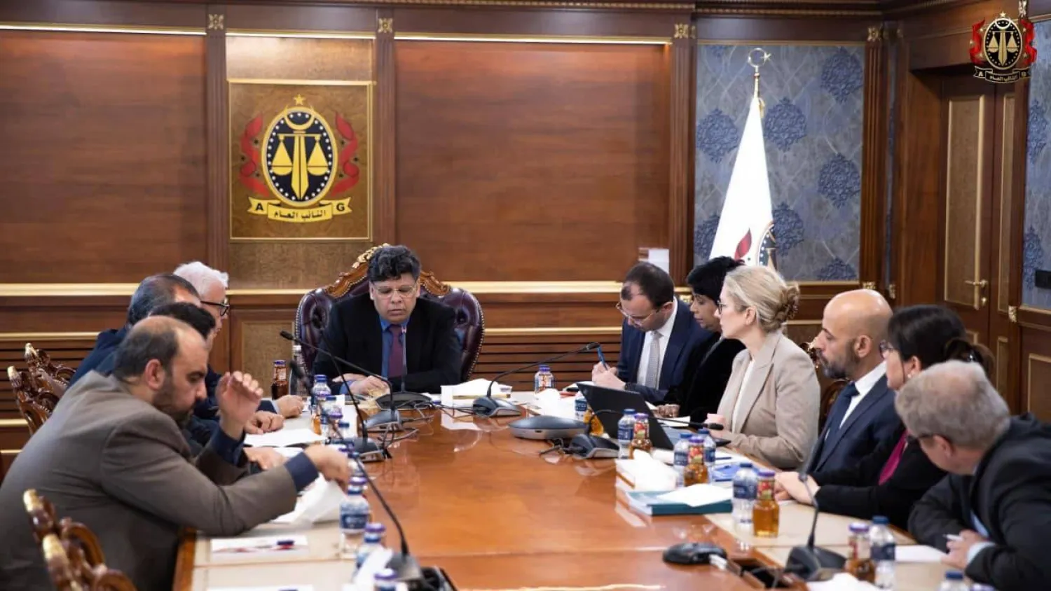 النائب العام الليبي خلال لقائه مسؤولي المحكمة الجنائية الدولية (مكتب النائب العام)