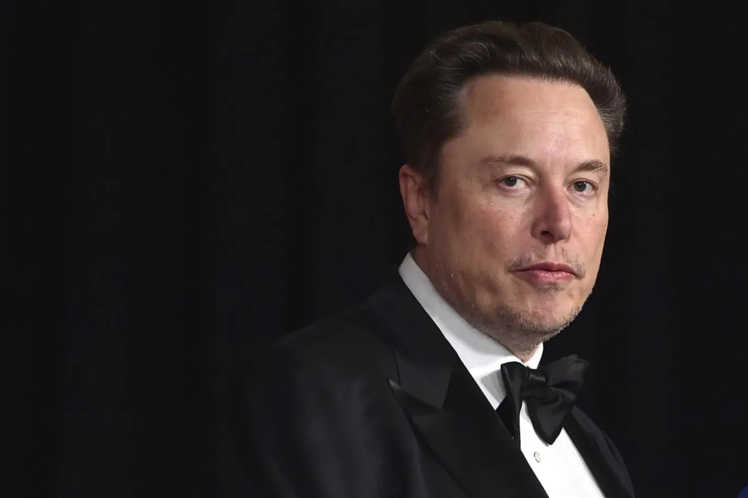 Elon Musk nisanda Los Angeles'ta düzenlenen bir etkinliğe katılıyor. Ayrıca geçen ay şehirde "Biden karşıtı" bir yemekli davete ev sahipliği yaptığı bildirildi (AP)