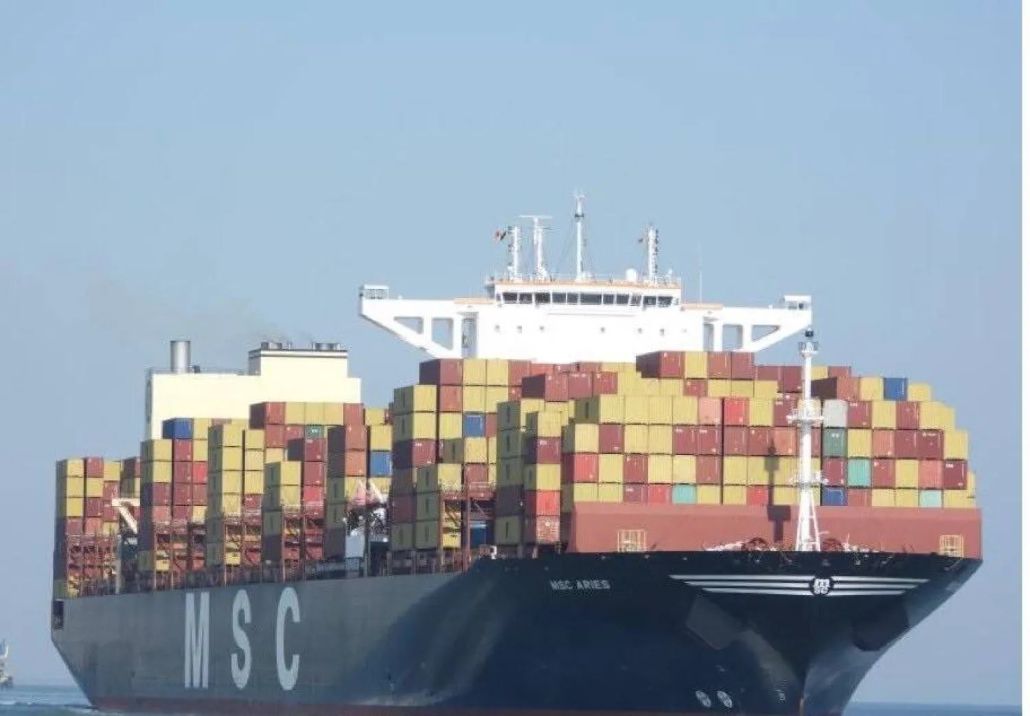 ناقلة الحاويات «إم سي إس أيرس» (إكس)