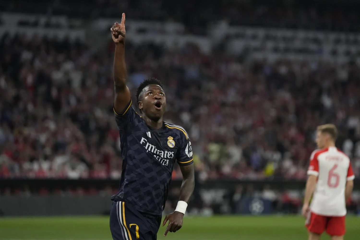 فينيسيوس سجل هدفي الريال ذهابا (اب)
CUT OUT