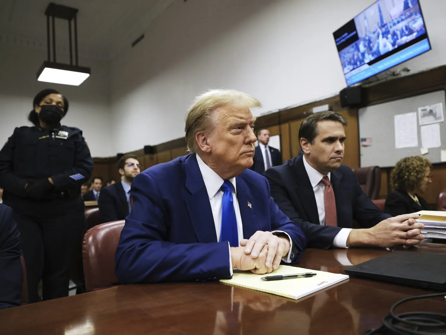 الرئيس الأميركي السابق دونالد ترمب قبل محاكمته في نيويورك (أ.ب)