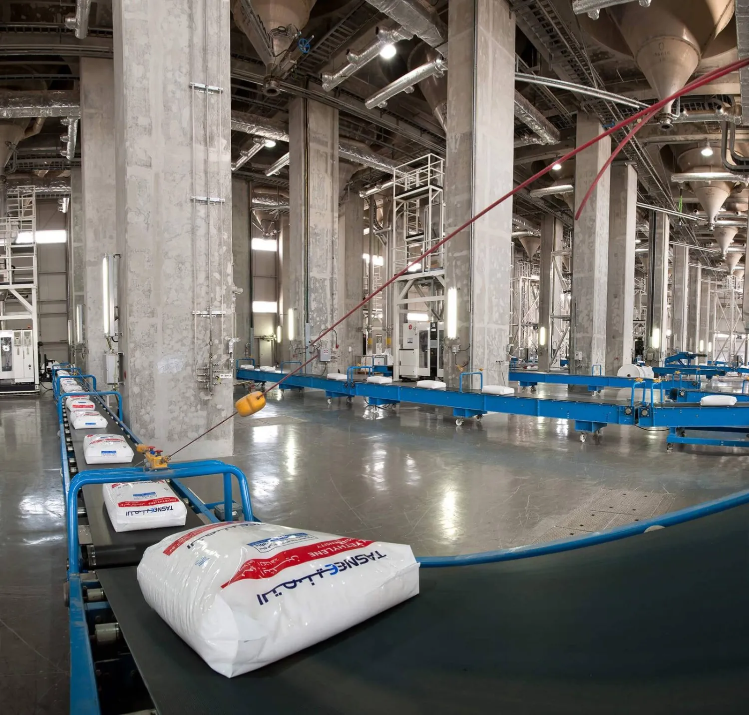 البتروكيماويات هي إحدى منتجات «التصنيع» السعودية (موقع الشركة)