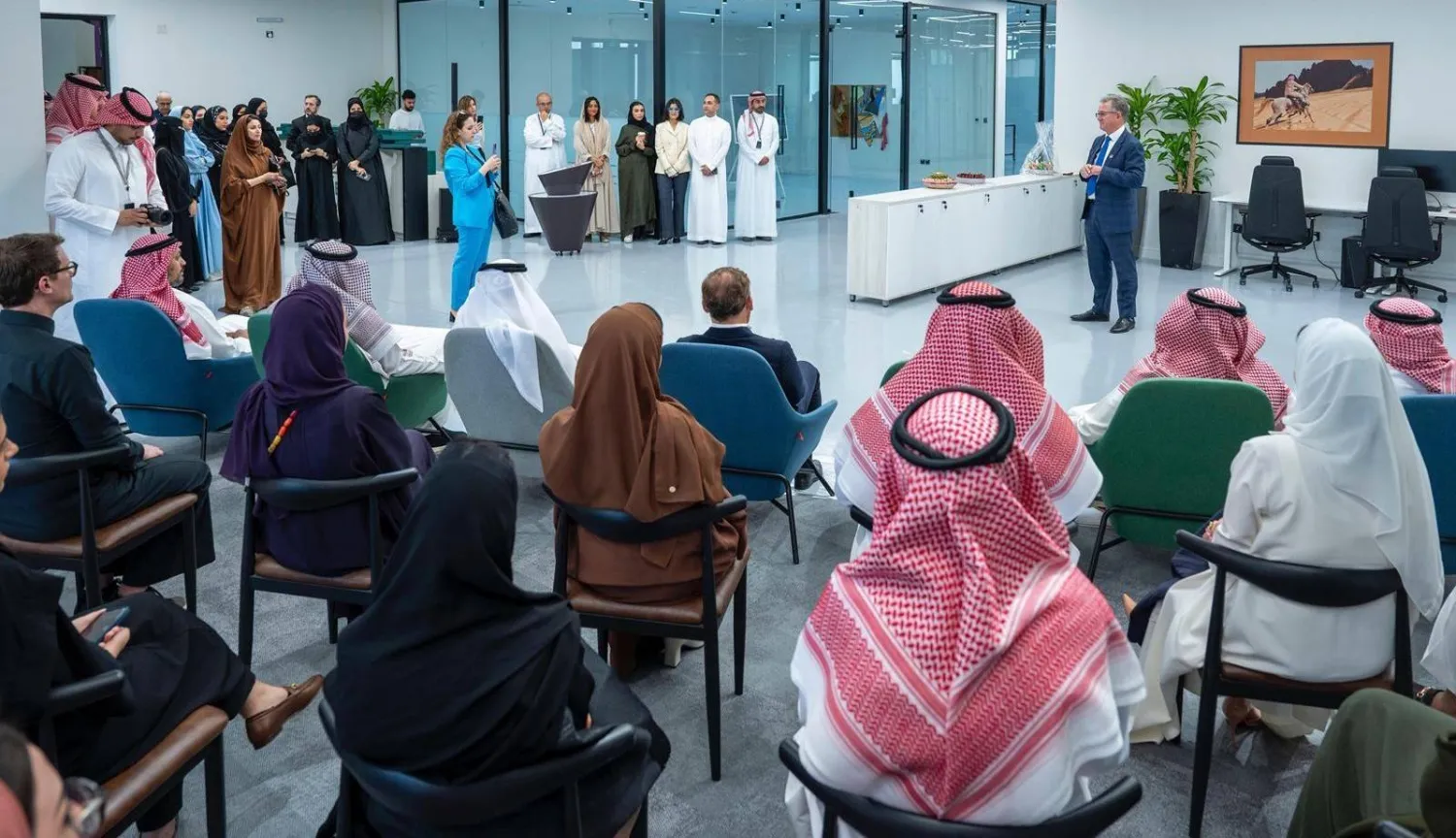 «ذا لاب» خطوة مهمة نحو تحقيق صناعة أزياء نابضة بالحياة ومستدامة (واس)