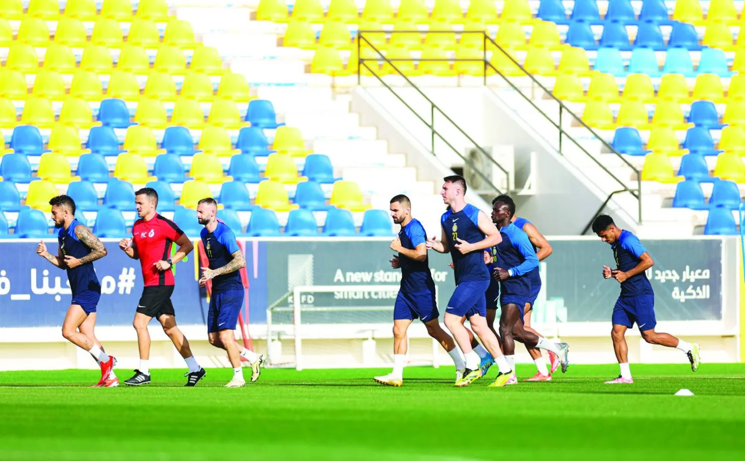 جانب من تدريبات النصر الأخيرة للقاء ضمك (نادي النصر)