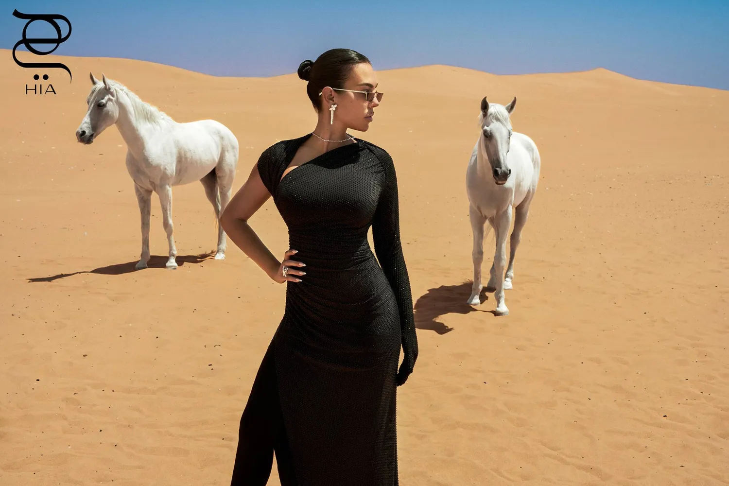 جورجينا مع الخيل العربي الأصيل (تصوير: إسراء سام)