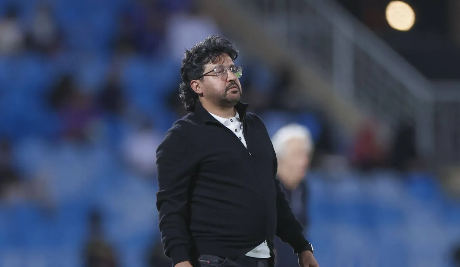 صالح المحمدي المدير الفني لفريق الحزم (تصوير: يزيد السمراني) 