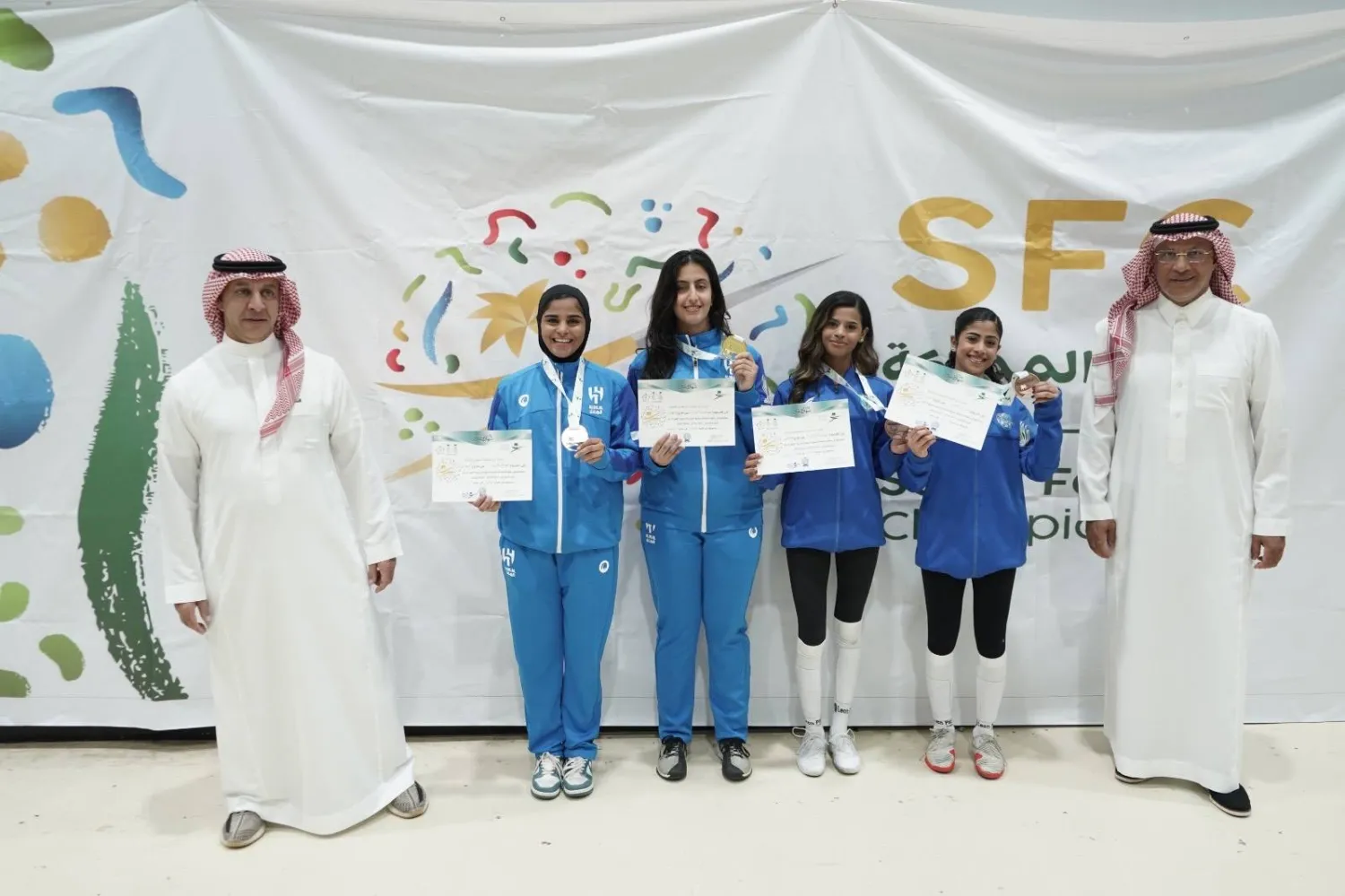 جانب من تتويج الفائزات في بطولة المملكة للمبارزة (الشرق الأوسط)