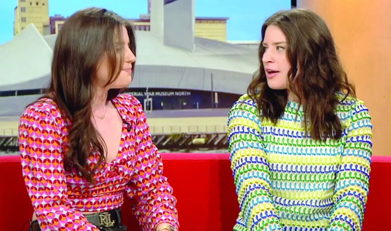 الأخوّة البديعة (لقطة من فيديو بي.بي.سي)
