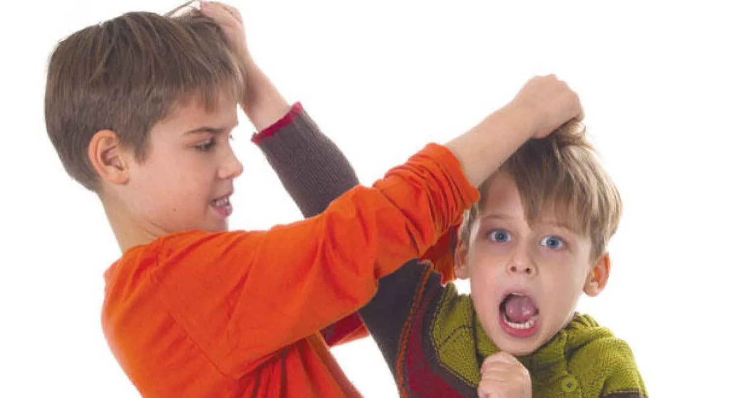 كيف يمكن للآباء تحسين سلوك الأبناء «غير المهذبين»؟