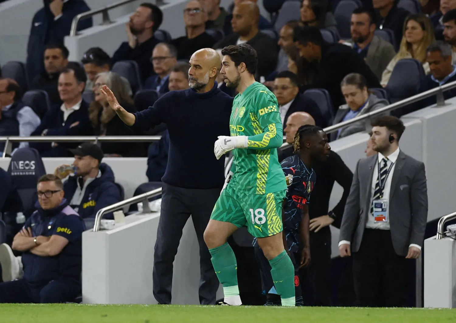 أورتيغا تألق وأنقذ فريقه من تلقي هدف (رويترز)