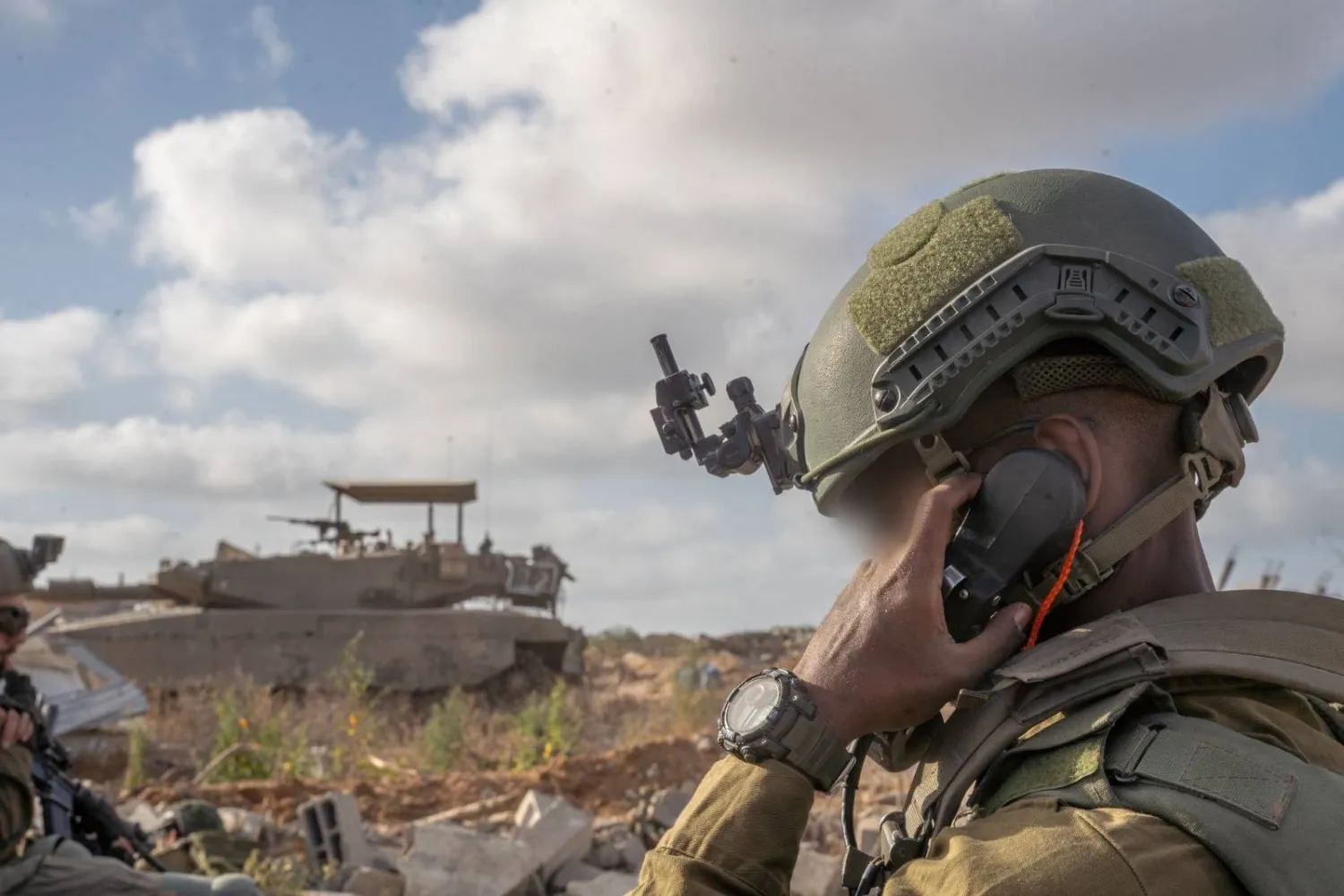 جندي إسرائيلي خلال العمليات العسكرية في غزة (موقع الجيش الإسرائيلي)