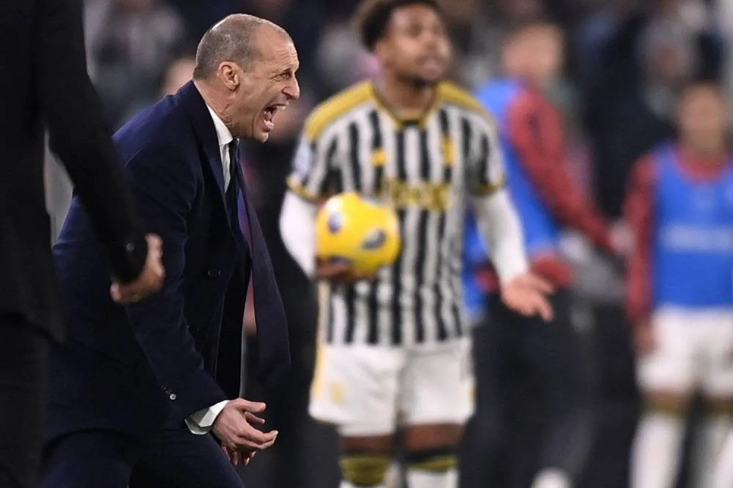 Juventus' head coach Massimiliano Allegri, left, shouts during a Serie A soccer match between Juventus and Udinese, in Turin, Italy, Monday, Feb. 12, 2024 (AP)