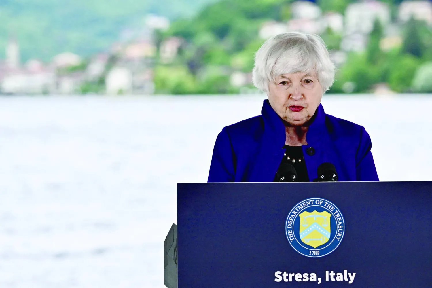 
رحبت يلين في مؤتمر صحافي قبل الاجتماع بالخطة الأوروبية (أ.ف.ب)