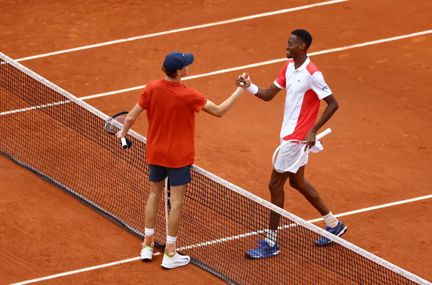 يانيك سينر يفوز من دون عناء على الأميركي كريستوفر يوبانكس (رويترز)