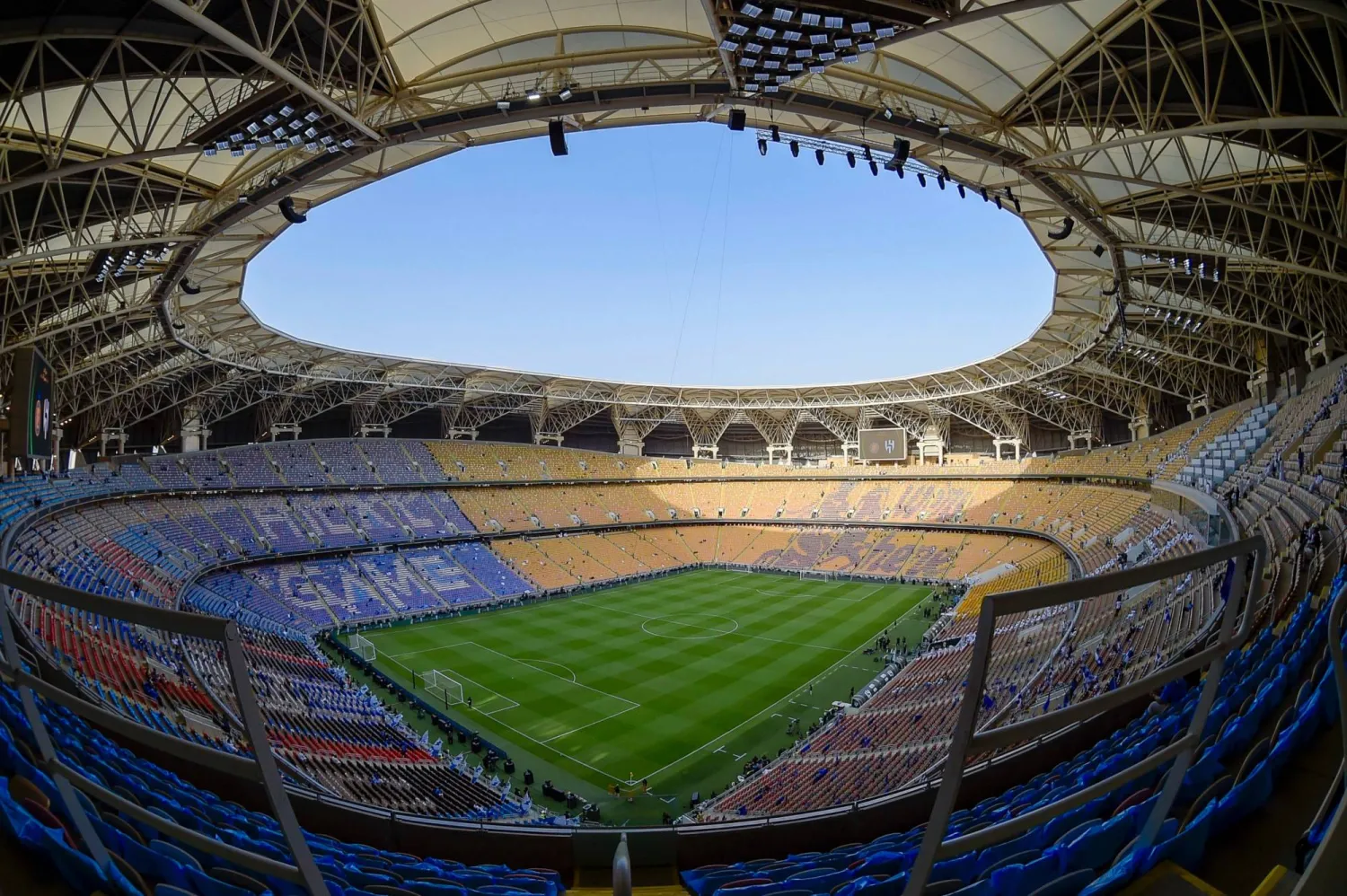 نهائي الهلال والنصر يجذب الأنظار (الشرق الأوسط)