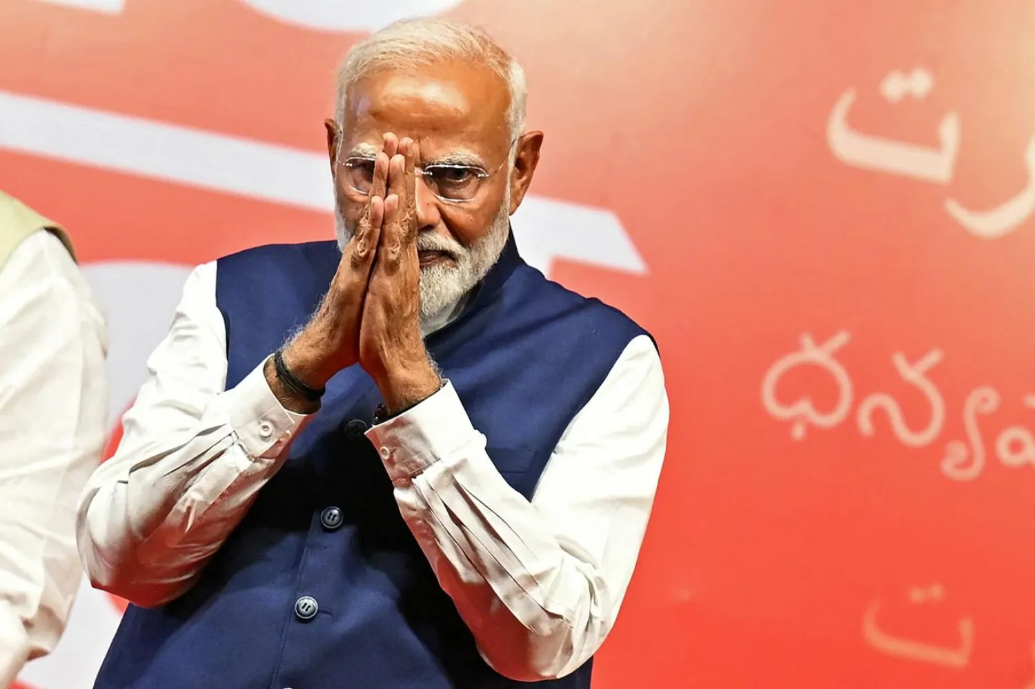 Modi'nin liderliğindeki BJP'nin kan kaybetmesi dünya medyasında geniş yankı buldu (AFP)