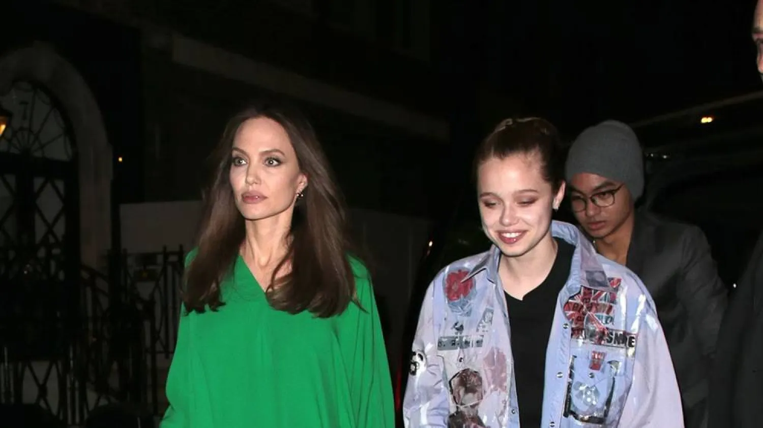 Angelina Jolie and her daughter Shiloh. (AFP/Getty Images)