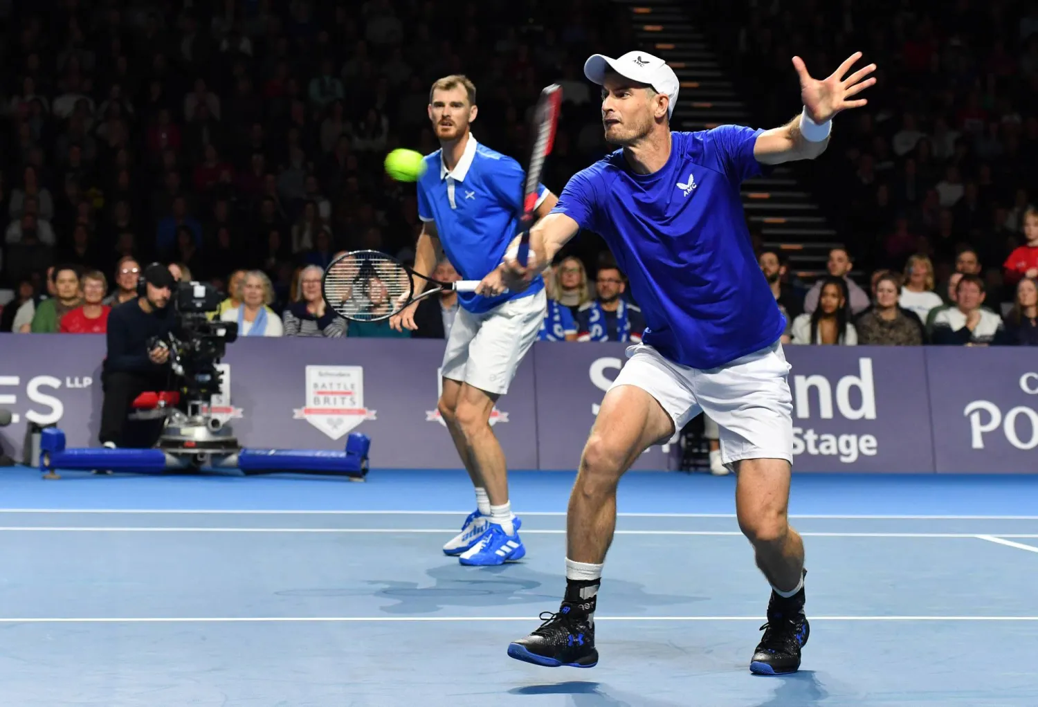 هل يشارك آندي موراي مع شقيقه جيمي في ويمبلدون؟ (غيتي)