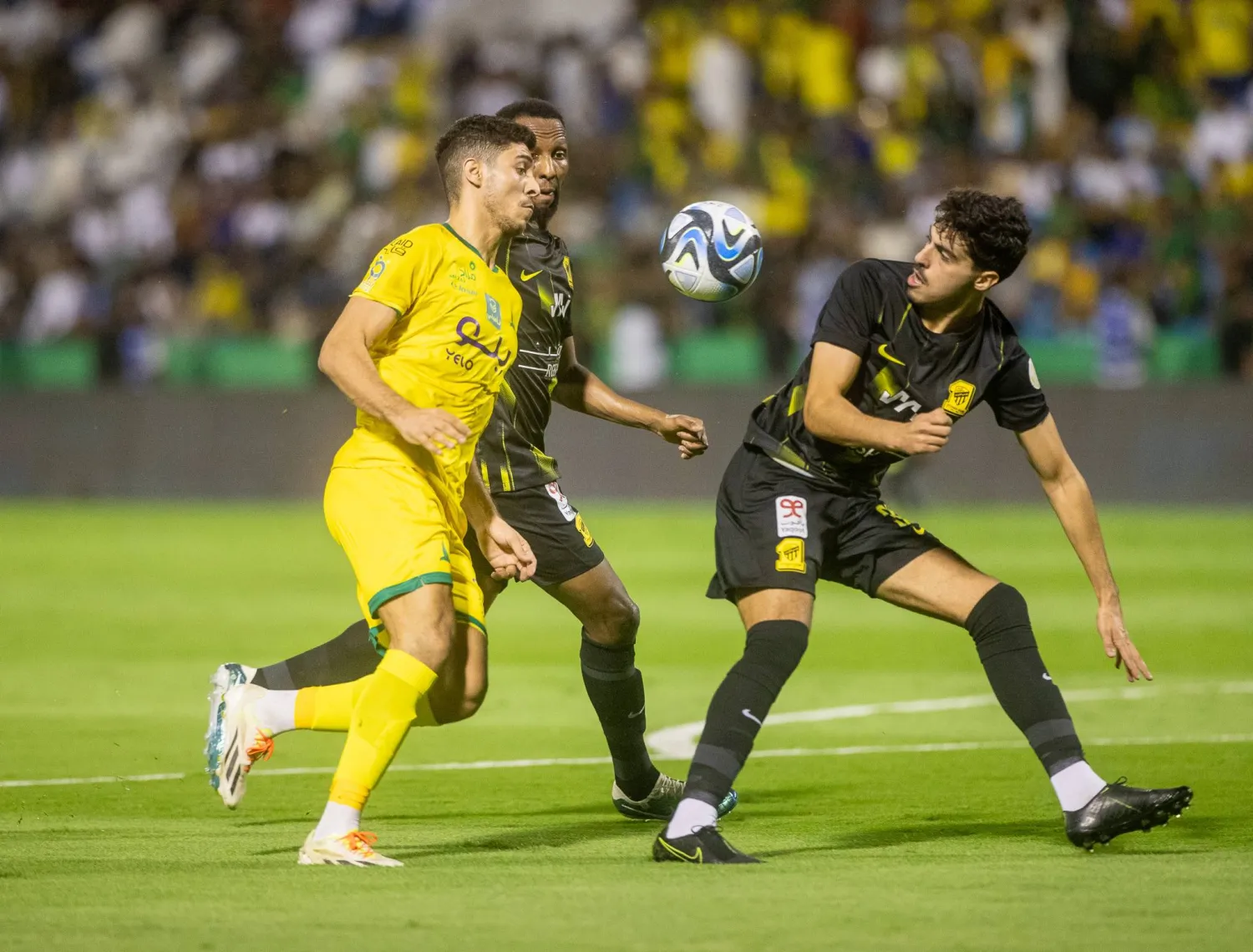 الموسى لدى مشاركته في مباراة الاتحاد الدورية أمام الخليج (تصوير: يوسف الدبيسي)