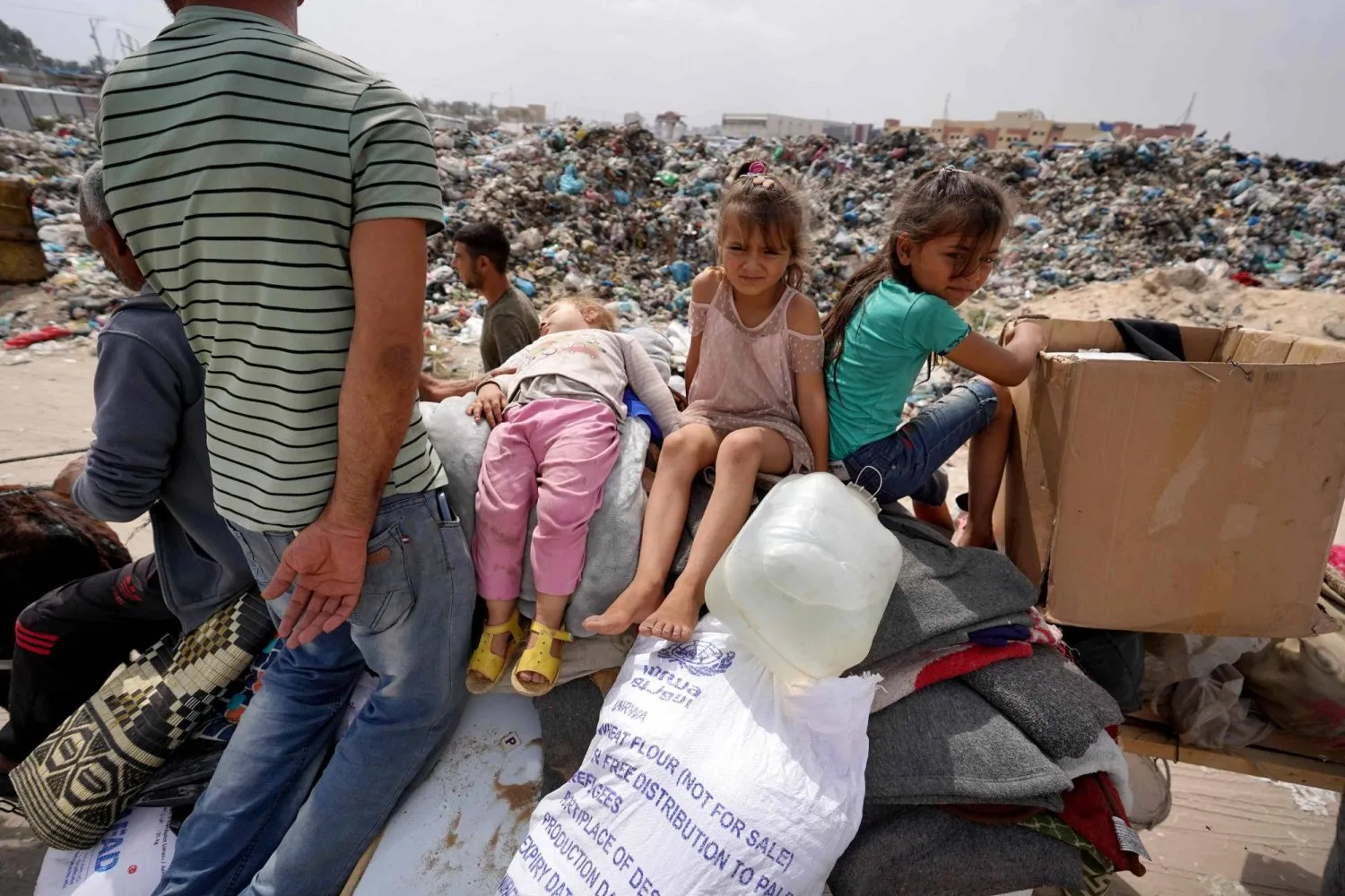 Gazze Şeridi'nde savaşın başlamasından bu yana yetersiz beslenme nedeniyle 32 kişi hayatını kaybetti. (AFP)