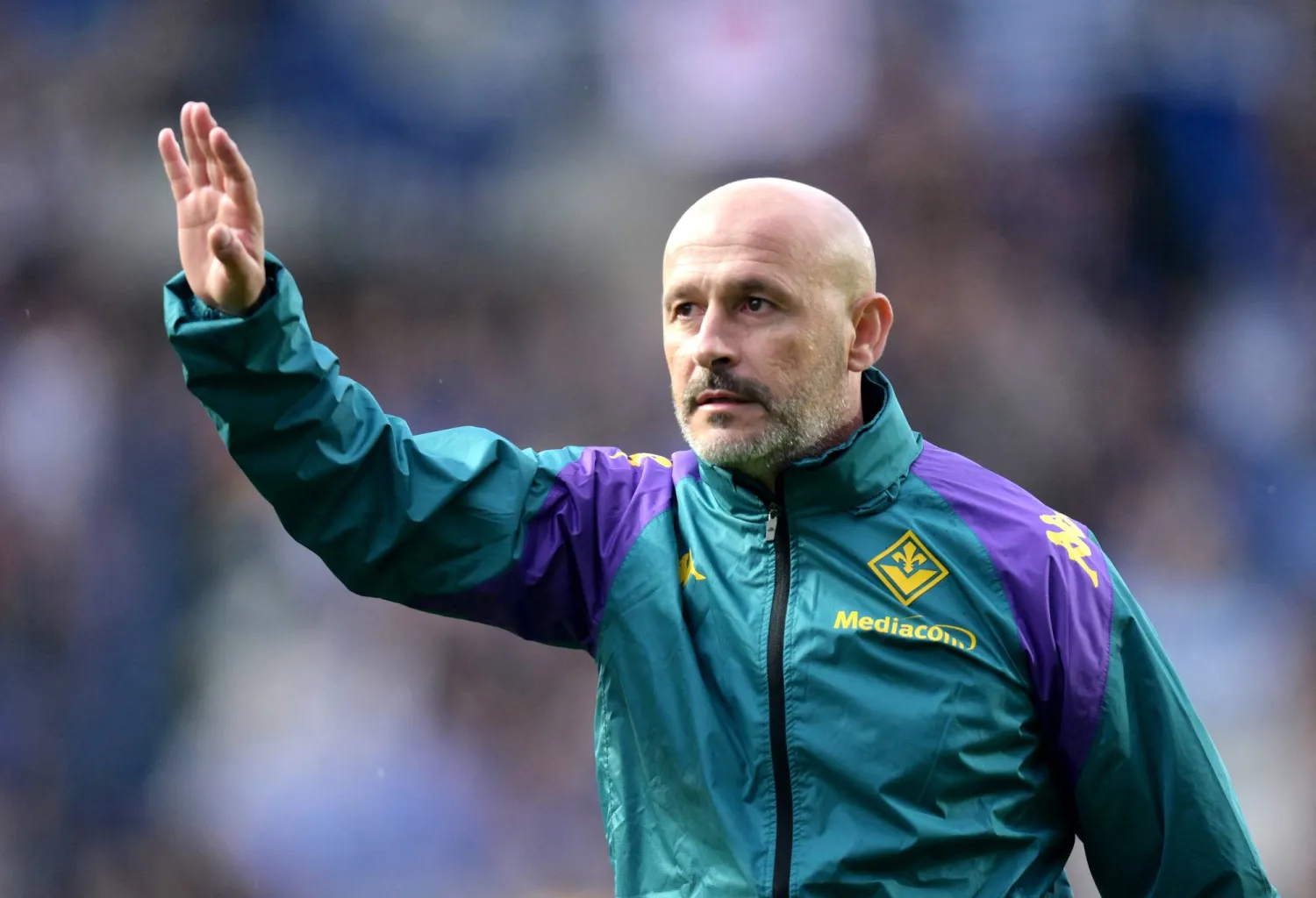 فينتشينزو إيتاليانو مدرب فيورنتينا الإيطالي (رويترز)