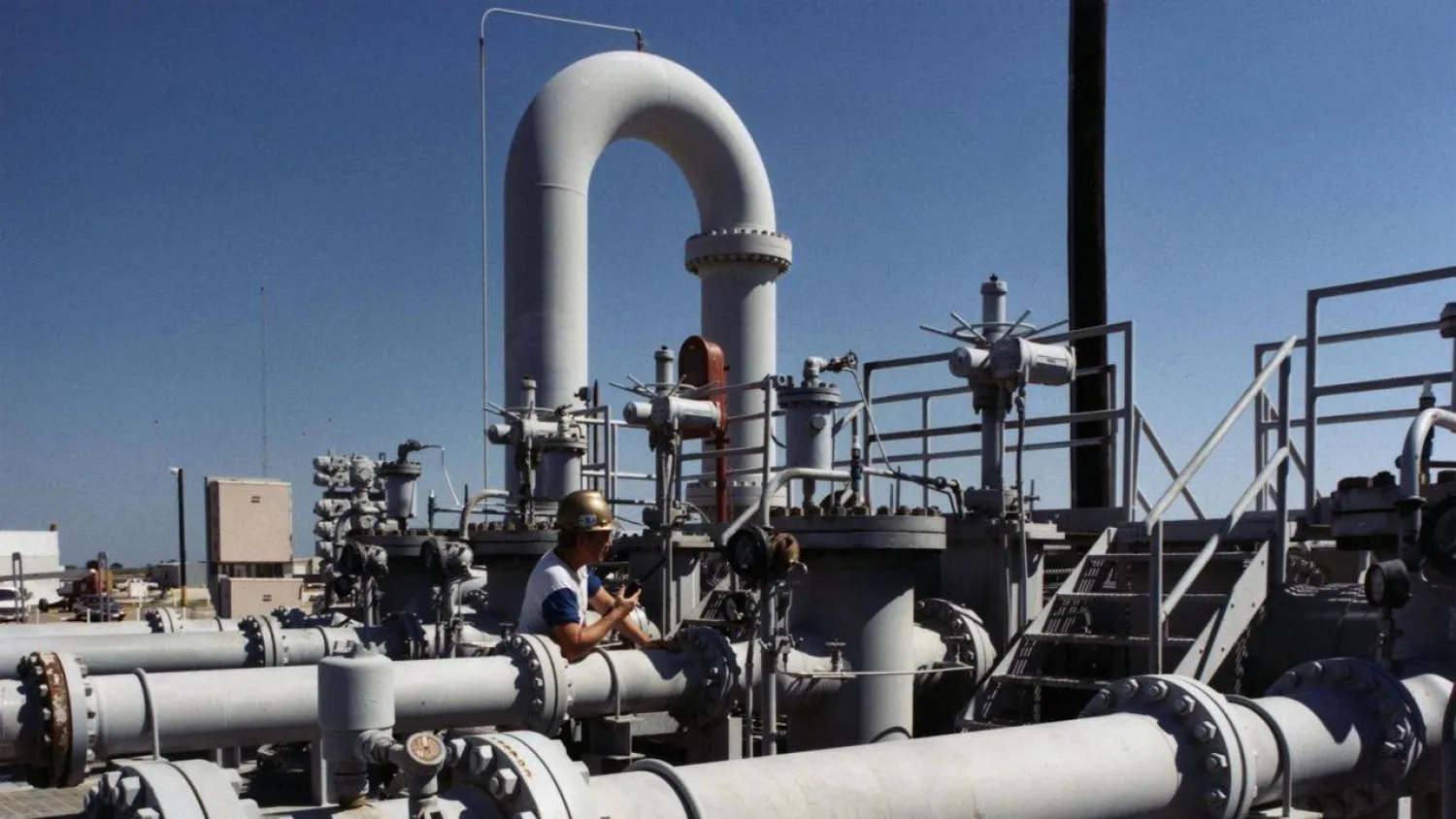 يتم شراء النفط بمتوسط ​​سعر 77.69 دولار للبرميل (وزارة الطاقة الأميركية)