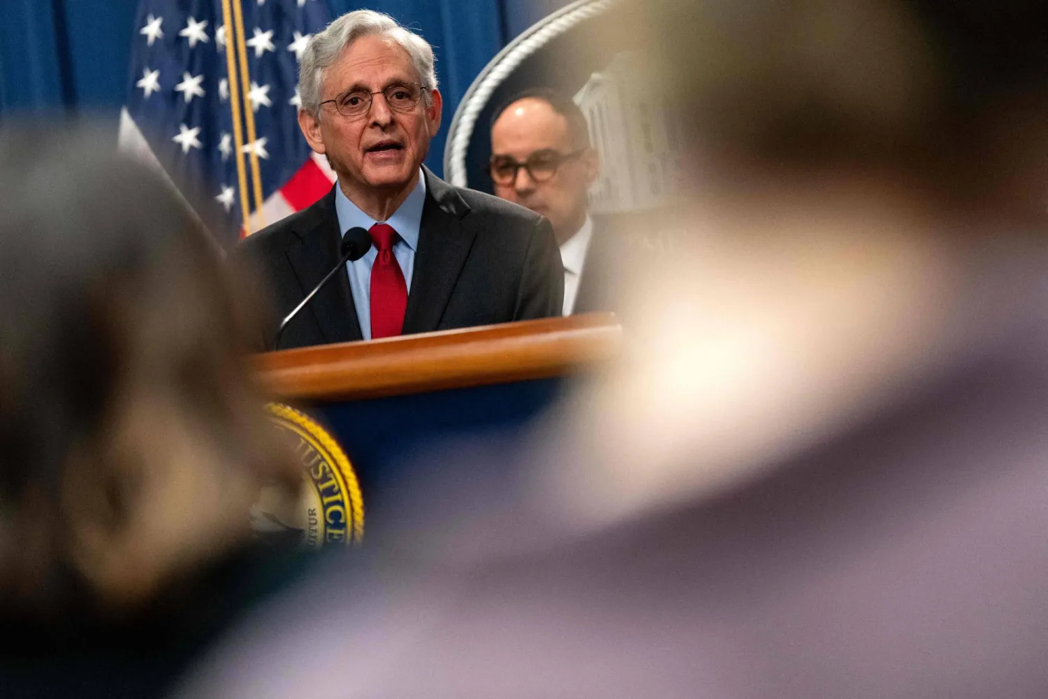 وزير العدل يتحدث خلال مؤتمر صحافي في 23 مايو 2024 (أ.ف.ب)