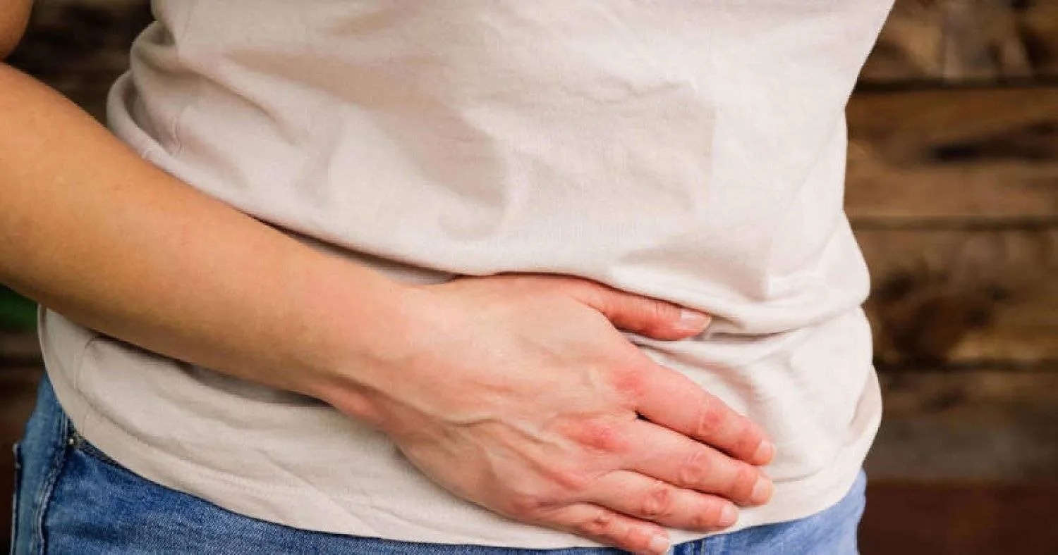 يعاني أكثر من نصف مليون شخص في المملكة المتحدة مرض التهاب الأمعاء (رويترز)