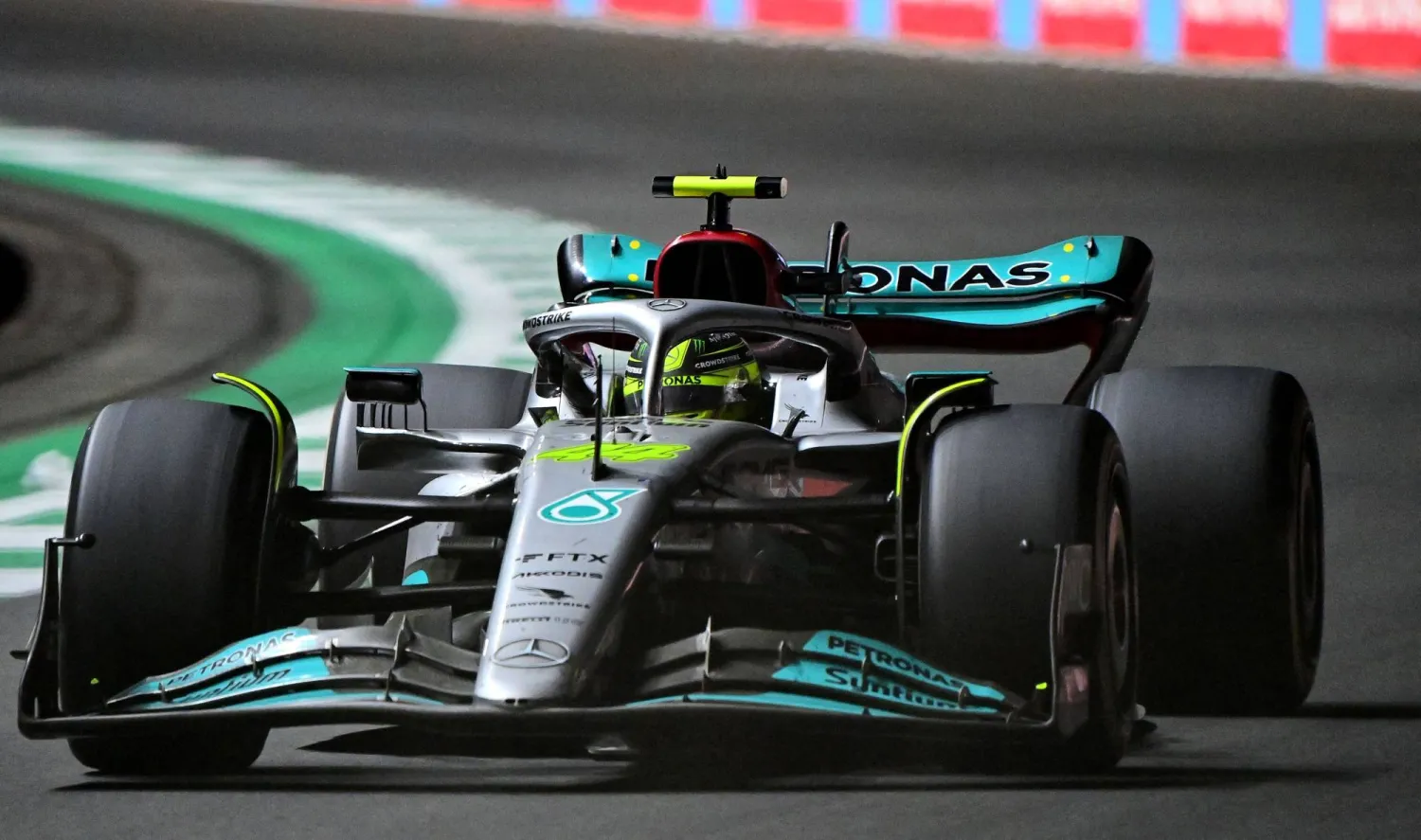 السائق البريطاني لويس هاميلتون (أ.ف.ب)