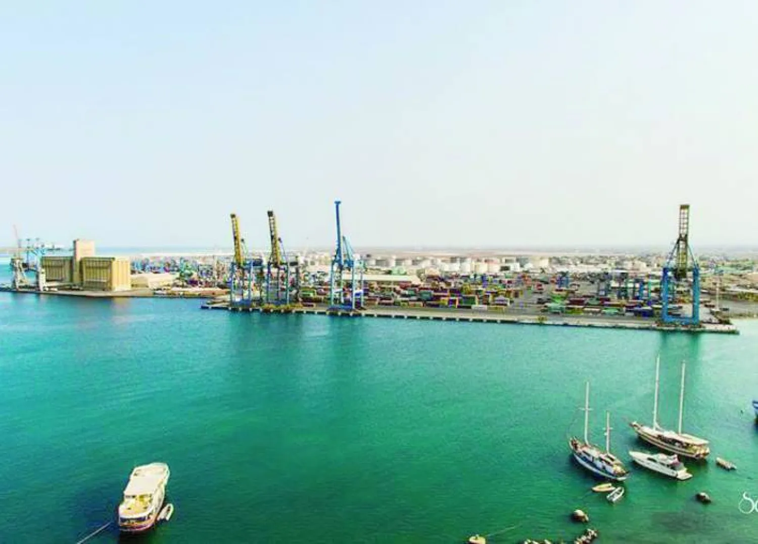 مرفأ بورتسودان على البحر الأحمر محل تجاذب دولي للحصول على موطئ قدم عليه (سونا)