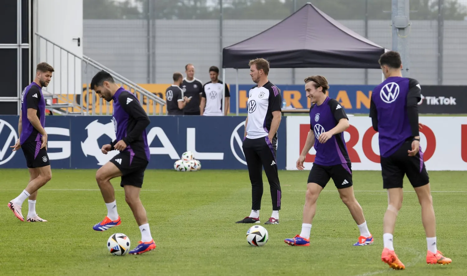 منتخب ألمانيا يلاقي أسكوتلندا في افتتاح البطولة (إ.ب.أ)