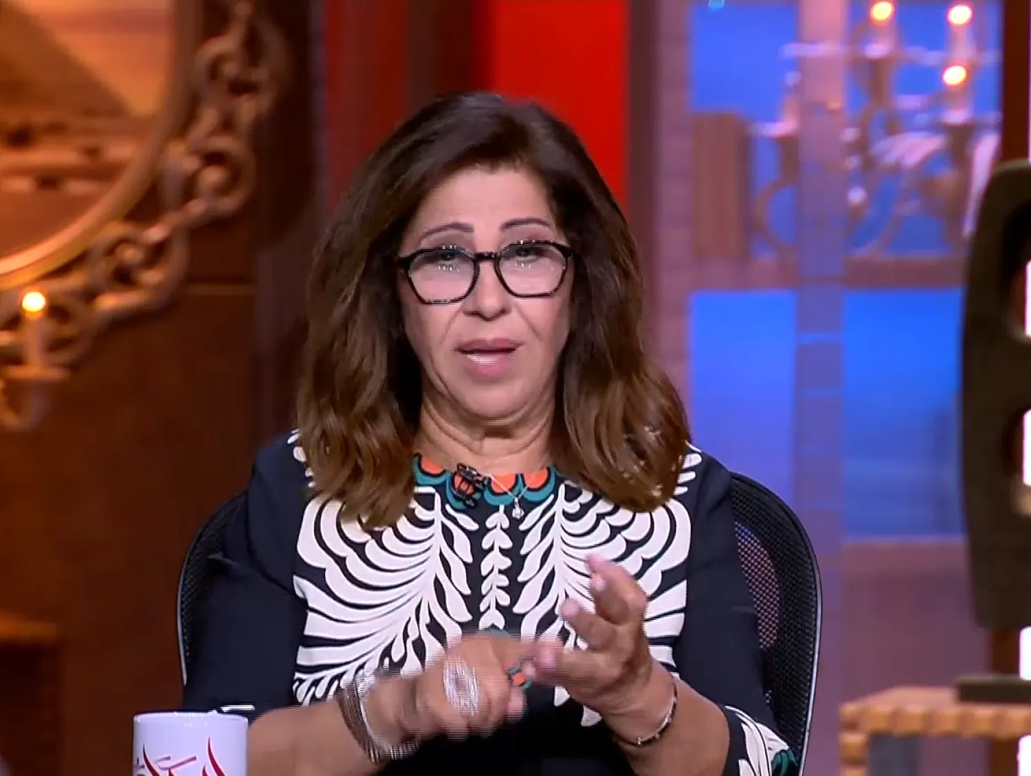 العرّافة اللبنانية خلال ظهورها في برنامج «الحكاية» (برنامج الحكاية)