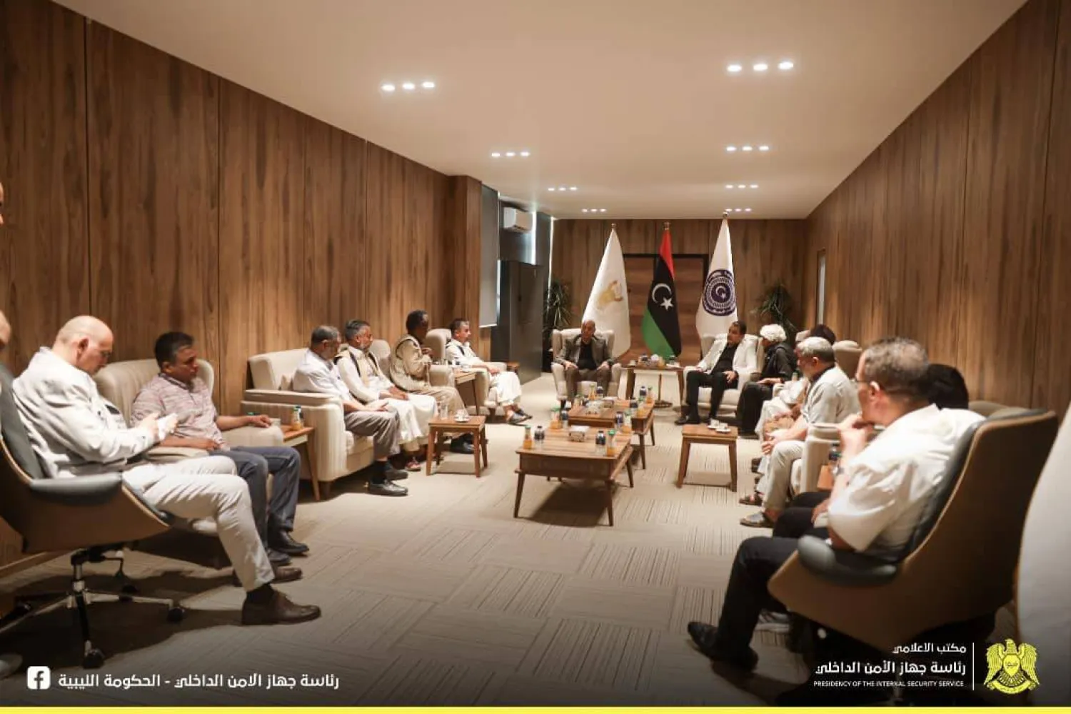 وزير الداخلية ورئيس جهاز الأمن الداخلي بشرق ليبيا يلتقيان مشايخ وأعيان قبيلة الدرسة (جهاز الأمن الداخلي)