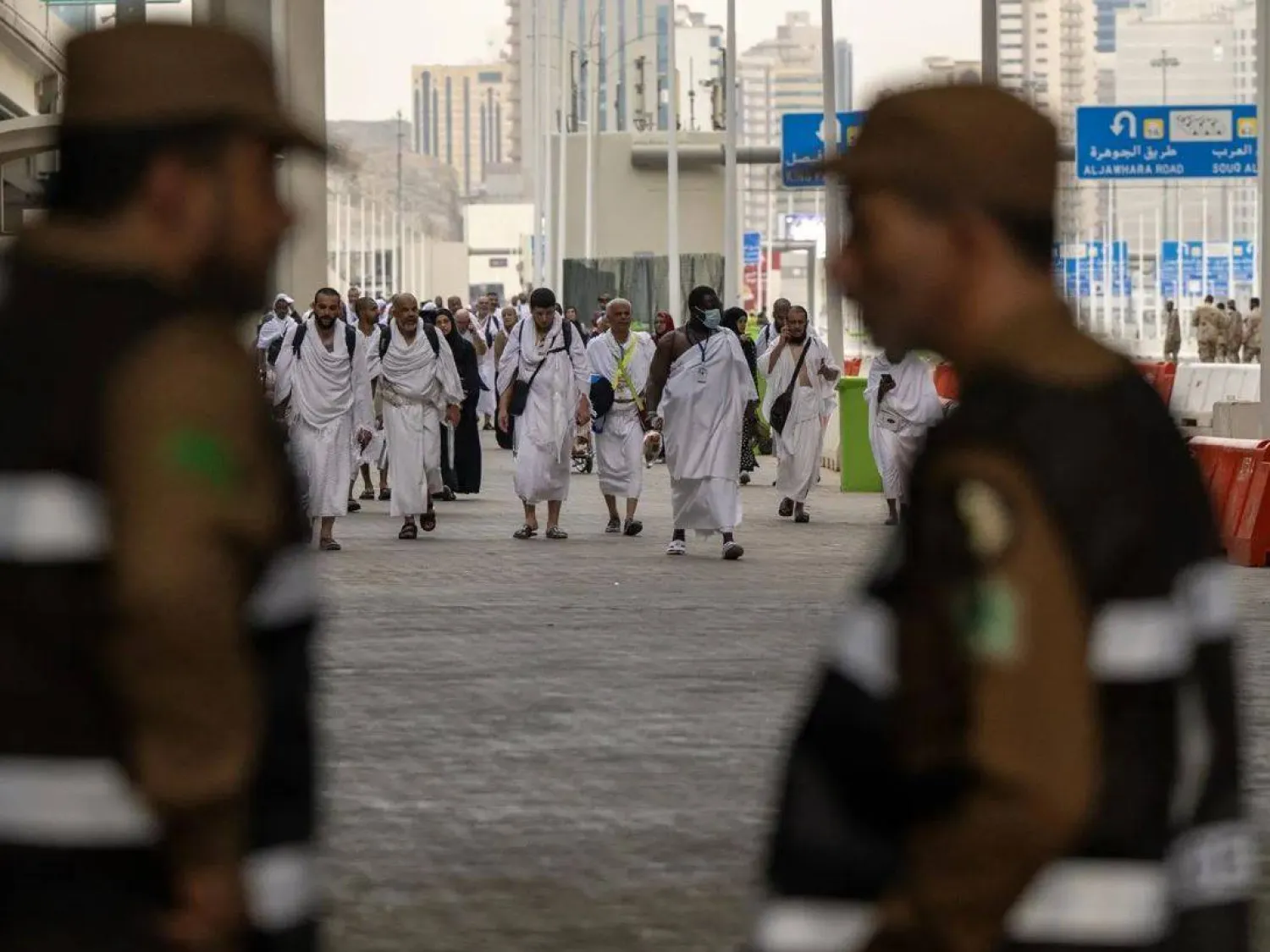 يؤدي هذا العام ما يقرب 6.‏2 مليون حاج بمختلف الأعمار والأعراق فريضة الحج (واس)
