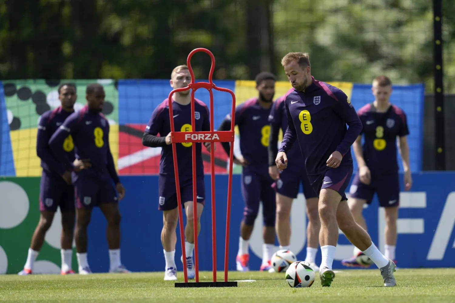 هاري كين يشارك في تدريبات إنجلترا (أ.ب)