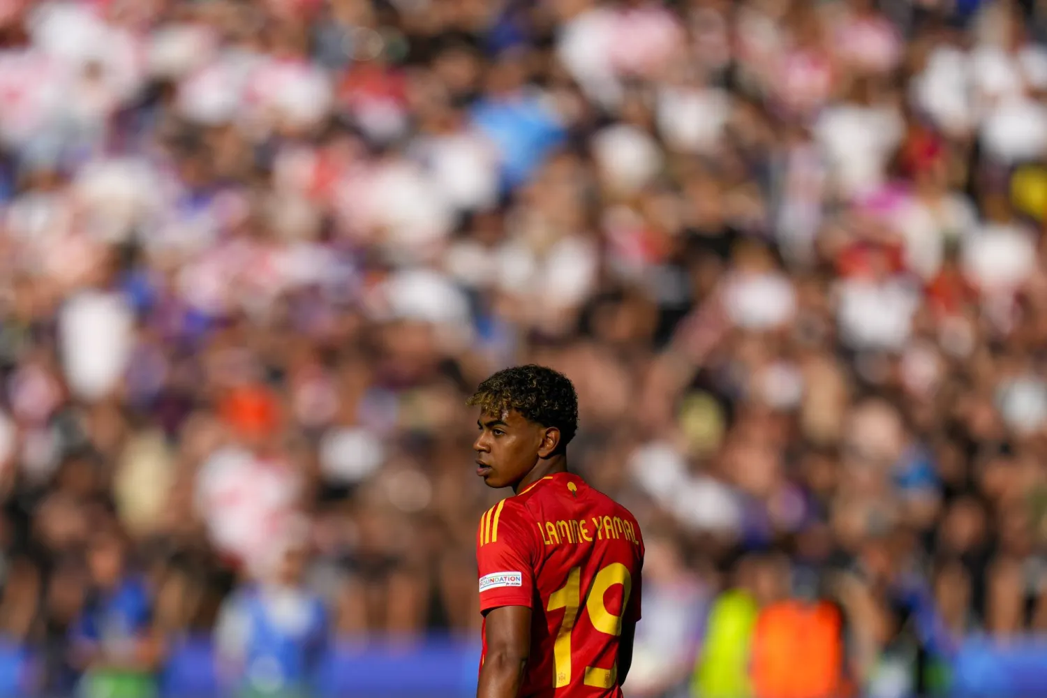 لامين يامال أصغر لاعب في تاريخ «اليورو» (أ.ب)