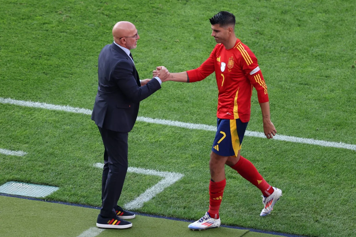 موراتا سجل وخرج مصاباً من مواجهة كرواتيا (إ.ب.أ)